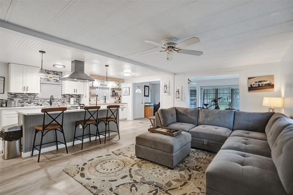 Interior, Kitchen, Living room, Pendant Lights, Stainless Steel Appliances