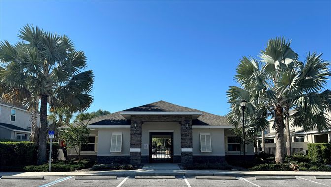 Exterior, Facade, Ranch