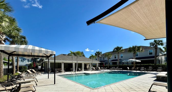 Exterior, Pool