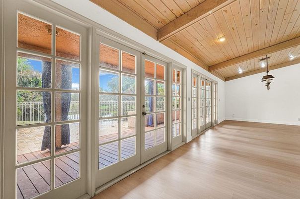 Empty room, Interior, Wooden Beams, Wooden Ceilings, Wood Texture Flooring
