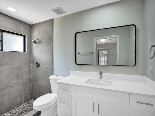 Bathroom, Interior, Recessed Lighting