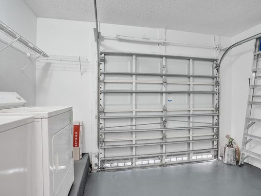 Garage, Interior, Washer