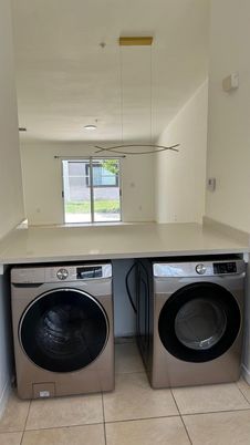 Interior, Washer