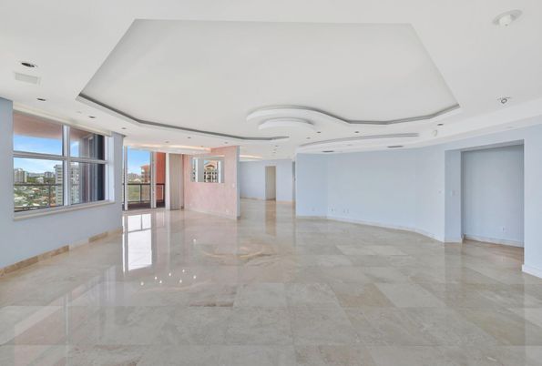 Empty room, Interior, Recessed Lighting
