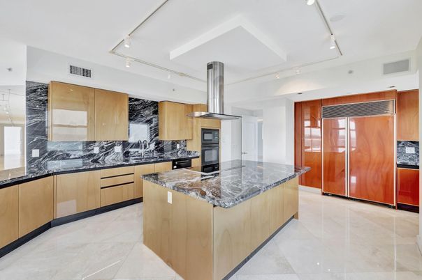 Interior, Kitchen, Recessed Lighting