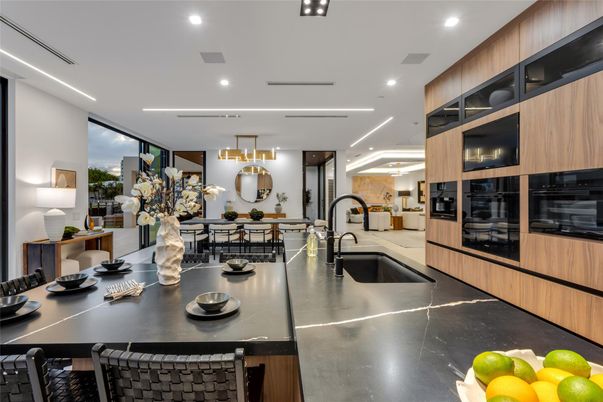 Dining room, Interior, Kitchen, Pendant Lights, Recessed Lighting