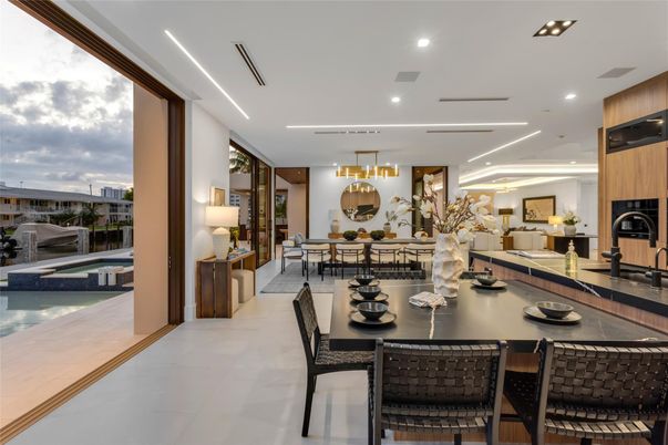Dining room, Interior, Kitchen, Pendant Lights, Recessed Lighting