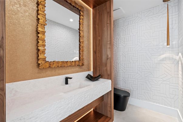 Bathroom, Interior, Recessed Lighting