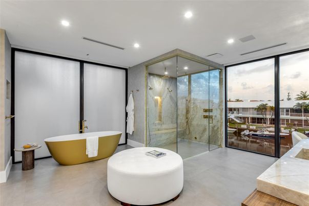 Bathroom, Free Standing Baths, Glass Shower, Interior, Recessed Lighting, Water