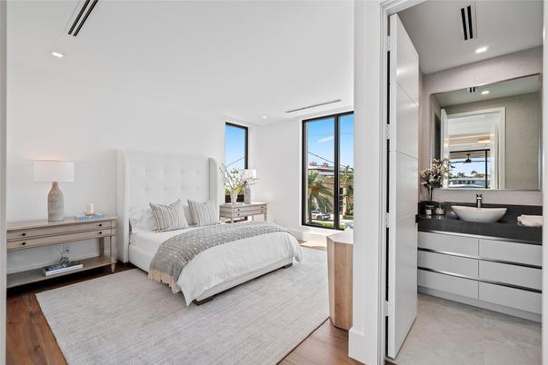 Bedroom, Interior, Recessed Lighting, Water, Wood Texture Flooring