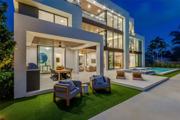 Backyard, Exterior, Pool