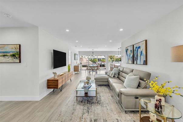 Dining room, Interior, Living room, Pendant Lights, Recessed Lighting, Wood Texture Flooring