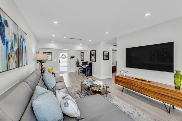 Interior, Living room, Recessed Lighting, Wood Texture Flooring
