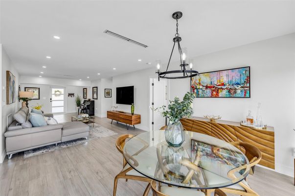 Dining room, Interior, Living room, Pendant Lights, Recessed Lighting, Wood Texture Flooring