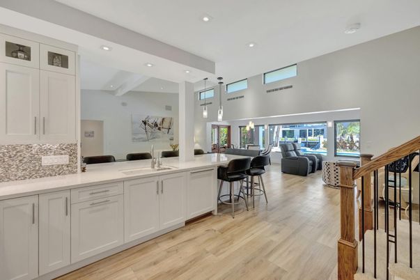 Interior, Recessed Lighting, Wood Texture Flooring