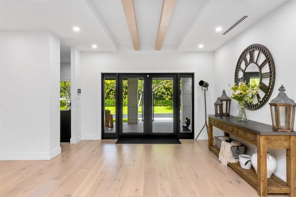 Interior, Recessed Lighting, Wood Texture Flooring