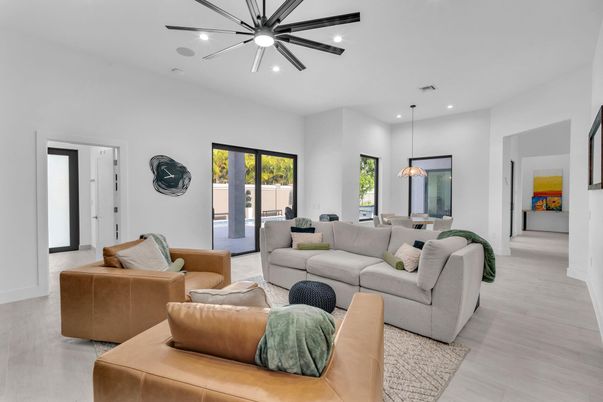 Dining room, Interior, Living room, Pendant Lights, Recessed Lighting