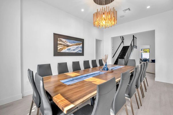 Dining room, Interior, Pendant Lights, Piano, Recessed Lighting, Wood Texture Flooring