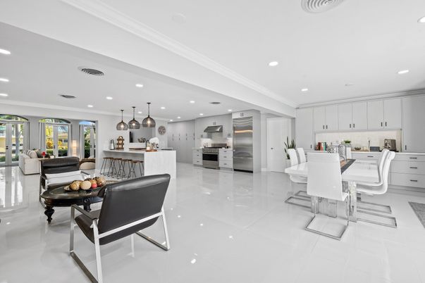 Dining room, Interior, Kitchen, Living room, Pendant Lights, Recessed Lighting, Stainless Steel Appliances