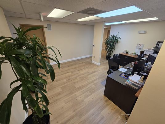 Home Office, Interior, Recessed Lighting, Wood Texture Flooring