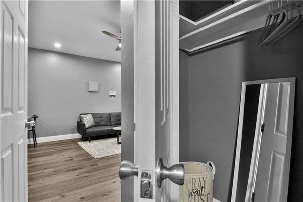 Interior, Recessed Lighting, Wood Texture Flooring