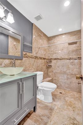Bathroom, Interior, Recessed Lighting