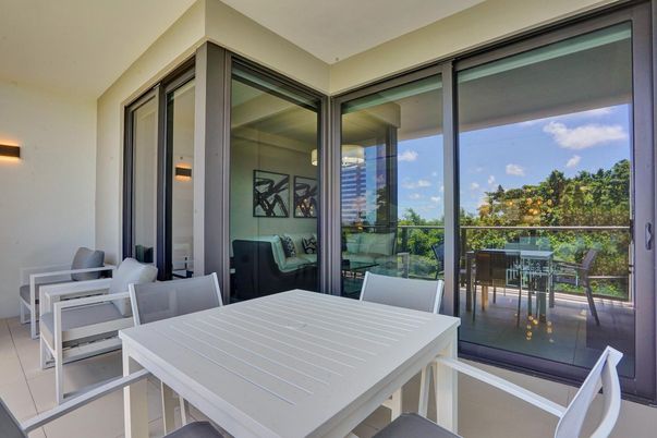 Dining room, Interior