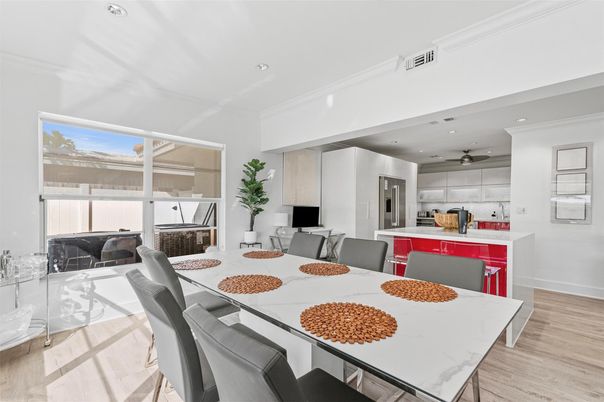 Dining room, Interior, Kitchen, Recessed Lighting, Wood Texture Flooring