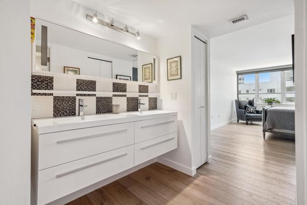 Bathroom, Interior, Wood Texture Flooring