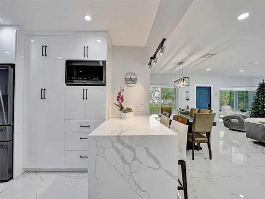 Dining room, Interior, Kitchen, Marble, Pendant Lights, Recessed Lighting
