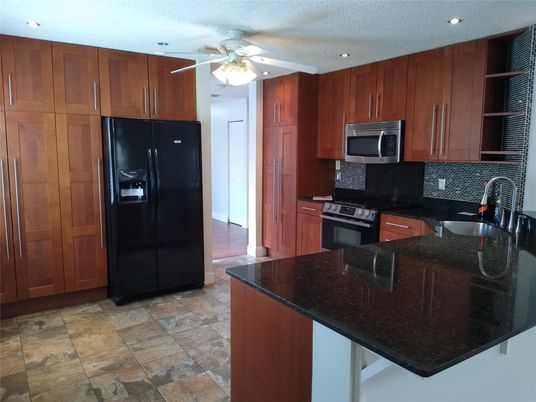 Interior, Kitchen, Recessed Lighting