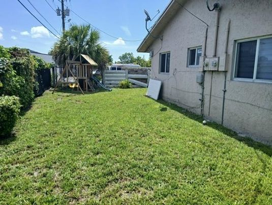 Backyard, Exterior, Playground