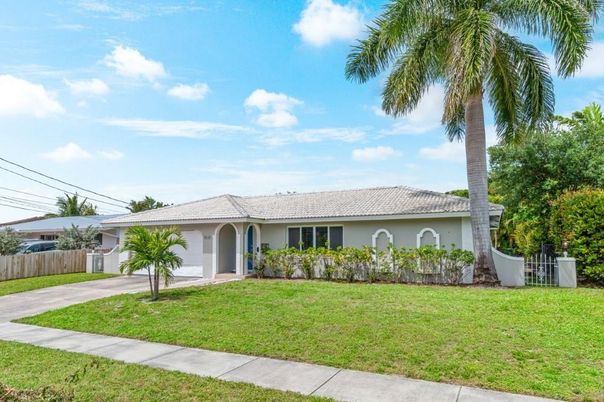 Attached, Backyard, Exterior, Facade, Ranch