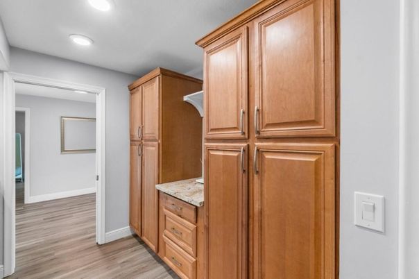 Interior, Recessed Lighting, Wood Texture Flooring