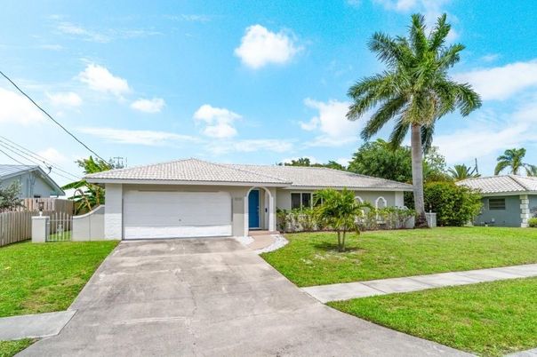Attached, Backyard, Exterior, Facade, Ranch