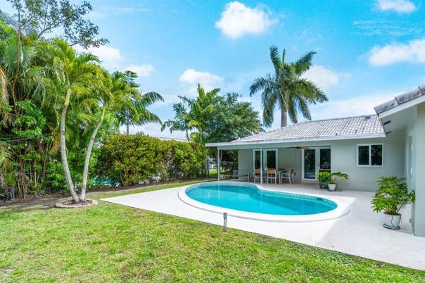 Backyard, Exterior, Pool
