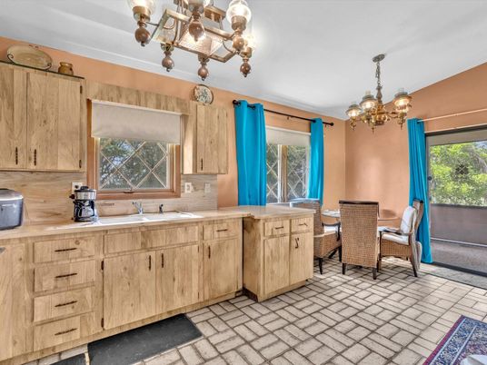 Chandelier, Dining room, Interior, Kitchen