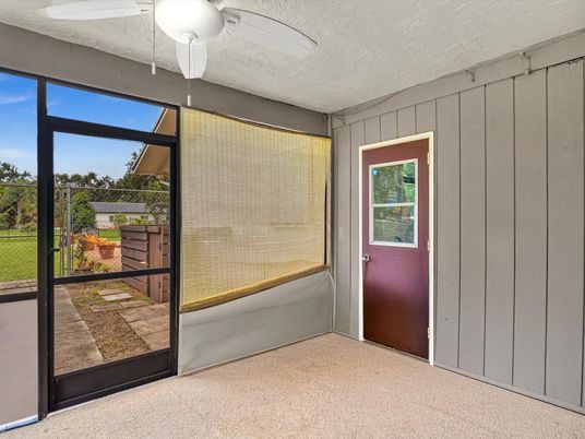 Empty room, Interior, Sun Room