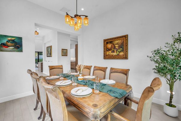 Chandelier, Dining room, Interior, Recessed Lighting, Wood Texture Flooring
