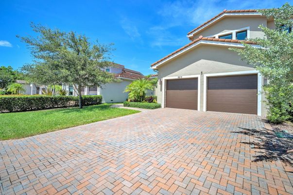 Backyard, Detached Garage, Exterior