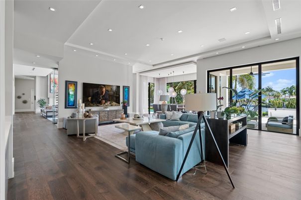Dining room, Interior, Living room, Pendant Lights, Recessed Lighting, Wood Texture Flooring