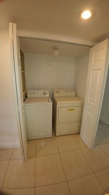 Interior, Recessed Lighting, Utility Closets, Washer