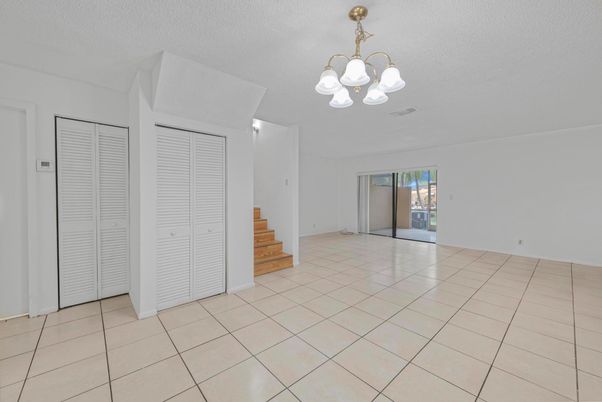 Chandelier, Empty room, Interior