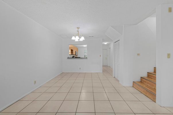 Chandelier, Empty room, Interior