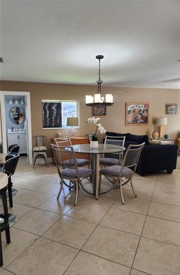 Chandelier, Dining room, Interior, Living room