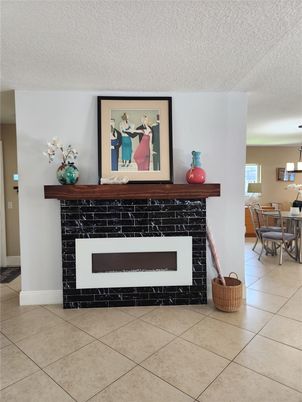 Dining room, Fireplace, Interior