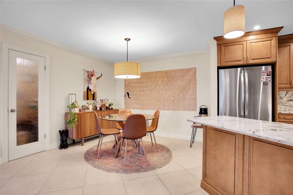 Dining room, Interior, Kitchen, Recessed Lighting