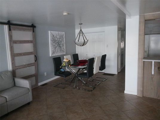 Dining room, Interior, Pendant Lights