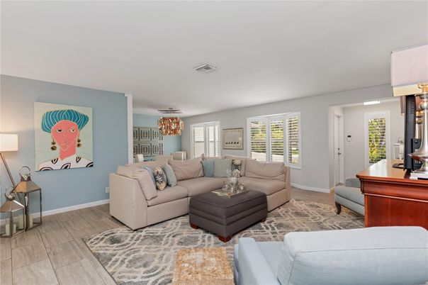 Chandelier, Interior, Living room, Wood Texture Flooring