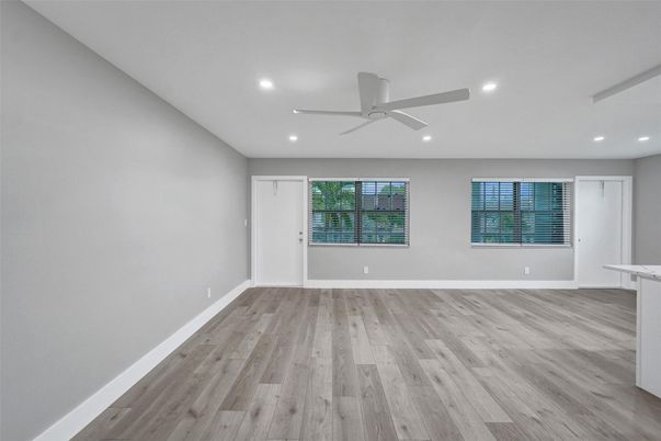 Empty room, Interior, Recessed Lighting, Wood Texture Flooring